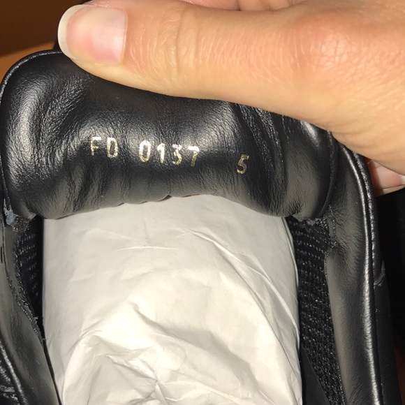 LIMITED EDITION LOUIS VUITTON X SUPREME COLLECTION - Picture 7 of 8